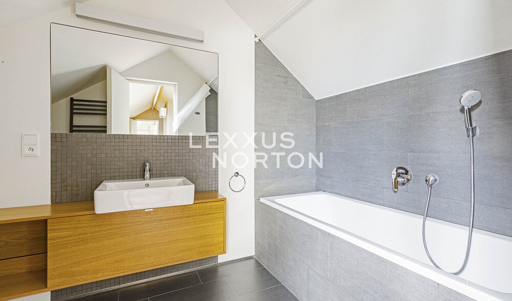 Pronájem bytu 5+kk 200 m², Praha – náhled fotky 5