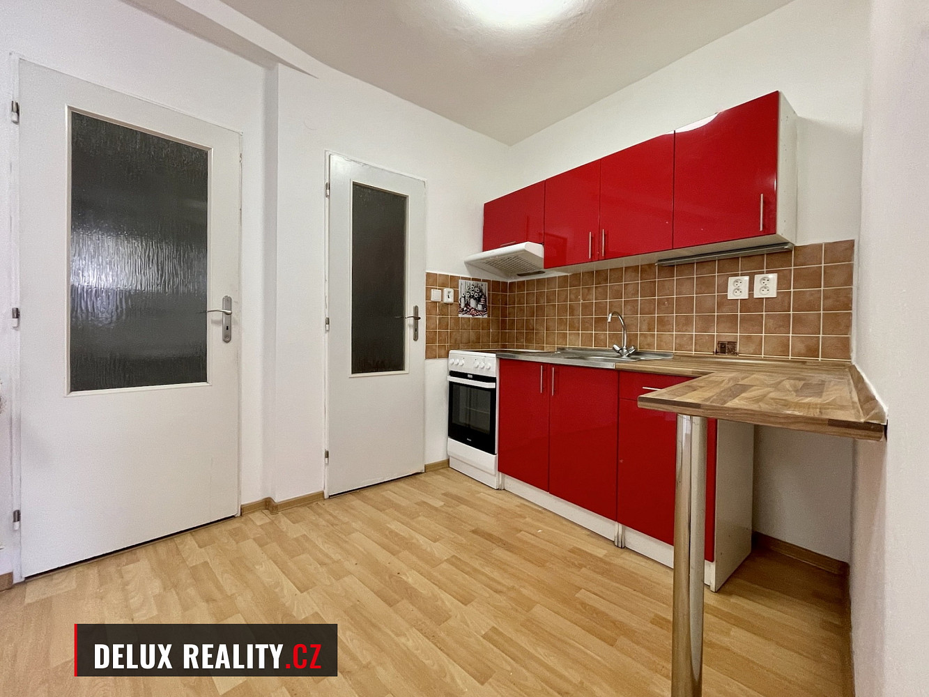 Pronájem bytu 1+kk 32 m² – fotografie 4