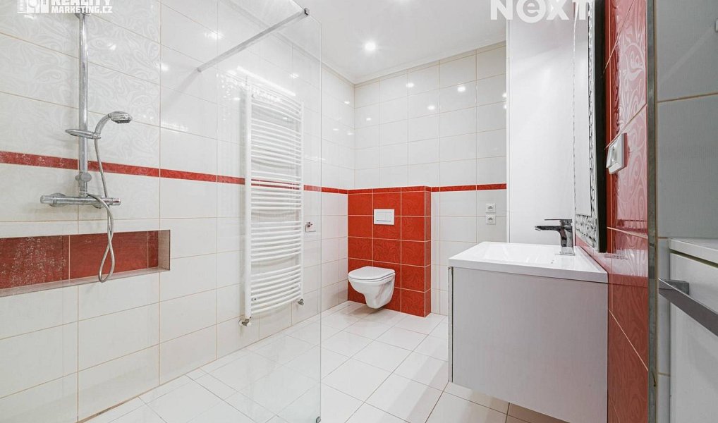 Prodej domu 300 m² s pozemkem 1 427 m², Pustiměř – náhled fotky 12