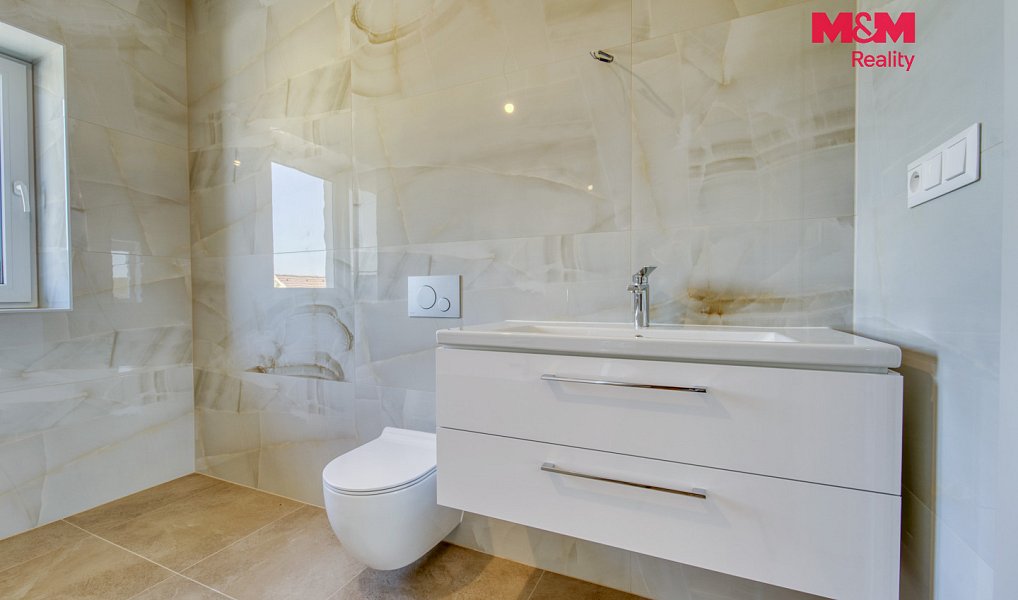 Prodej domu 168 m² s pozemkem 809 m², Vodochody – náhled fotky 23