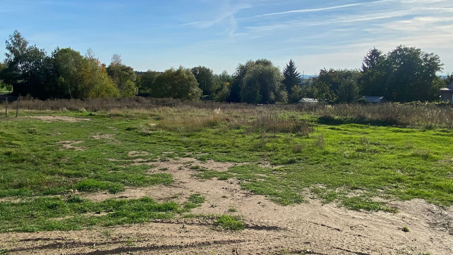 Prodej stavebního pozemku 969 m² – fotografie 2