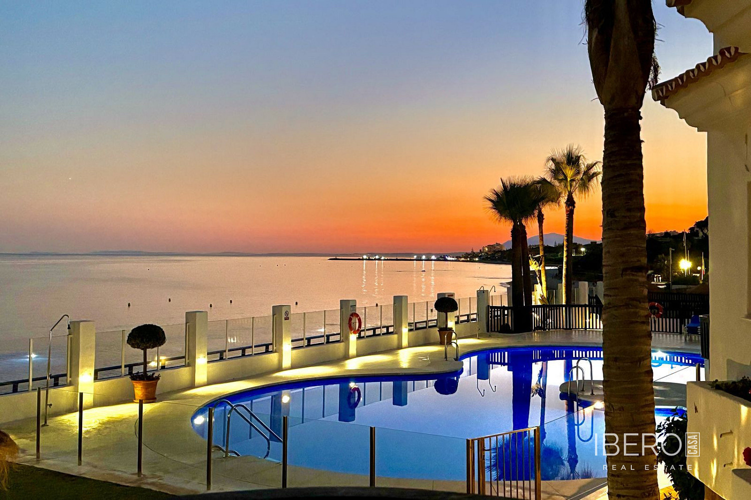 Piso 3+kk – Mijas, Urbanización Sitio de Calahonda - Más