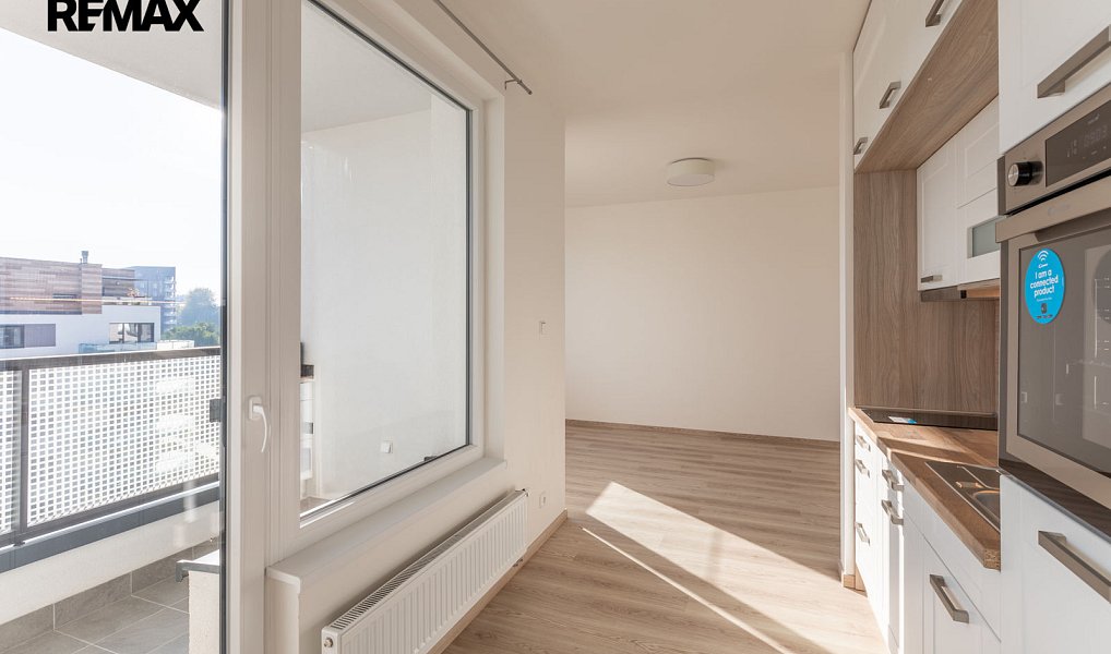 Pronájem bytu 1+kk 27 m², Praha – náhled fotky 6