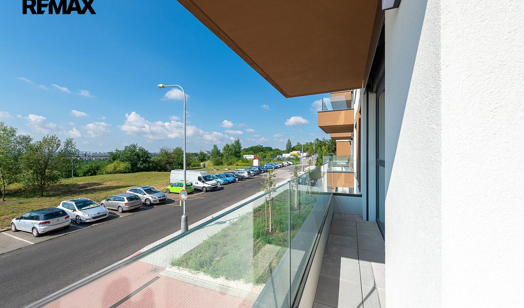 Prodej bytu 2+kk 60 m², Praha – náhled fotky 12