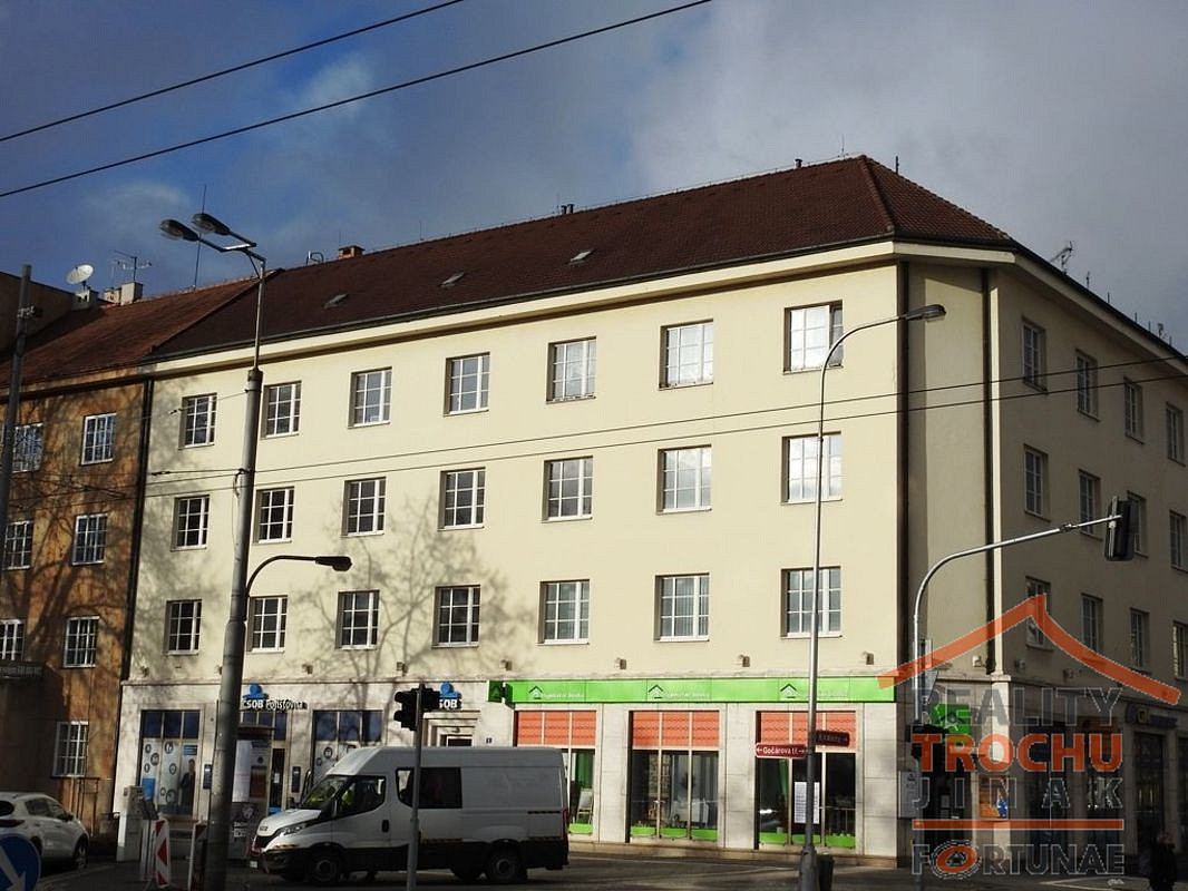 Pronájem kanceláře 1 m²