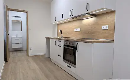 Pronájem bytu 1+kk 24 m², Komenského, Prostějov