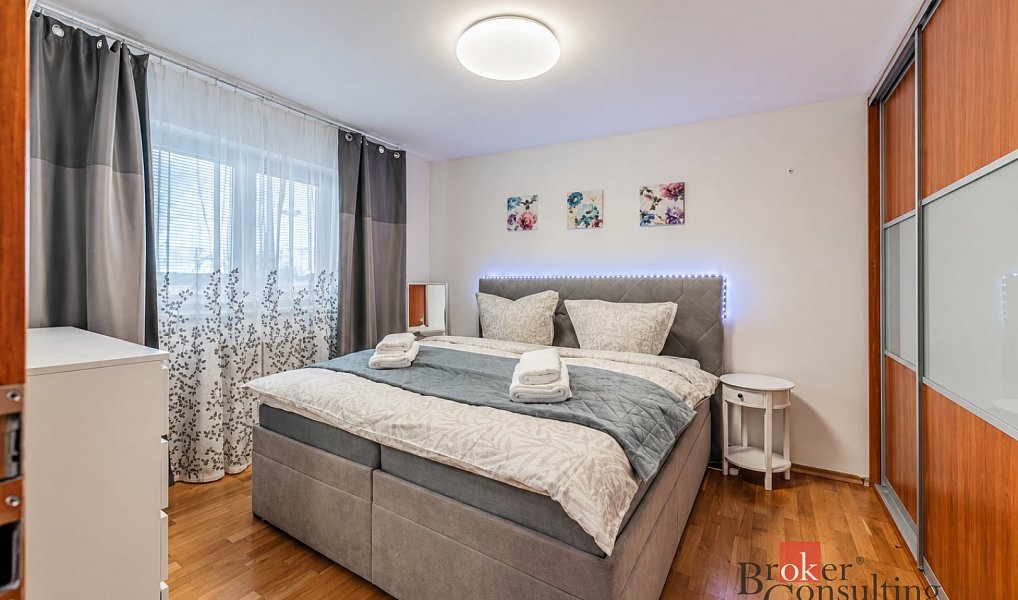 Prodej domu 150 m² s pozemkem 66 m², Hradec Králové – náhled fotky 10