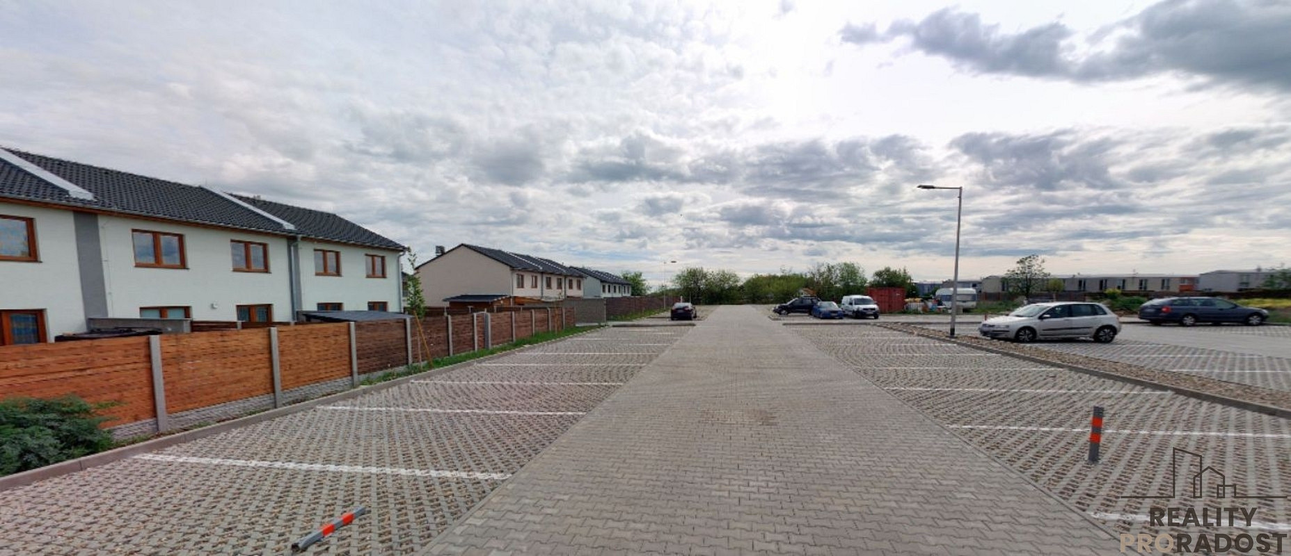 Exkluzivně nabízíme prodej parkovacího stání 13 m2 – fotografie 3