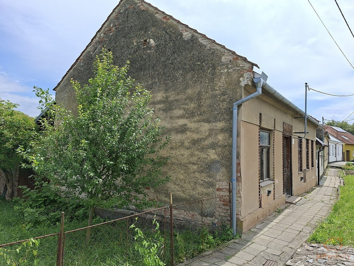 Prodej domu 88 m² s pozemkem 273 m² — photo 2