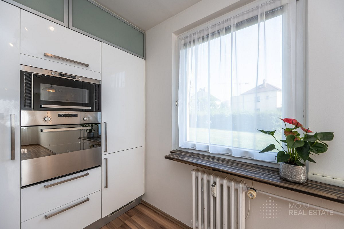 Pronájem bytu 2+kk 49 m² – fotografie 2