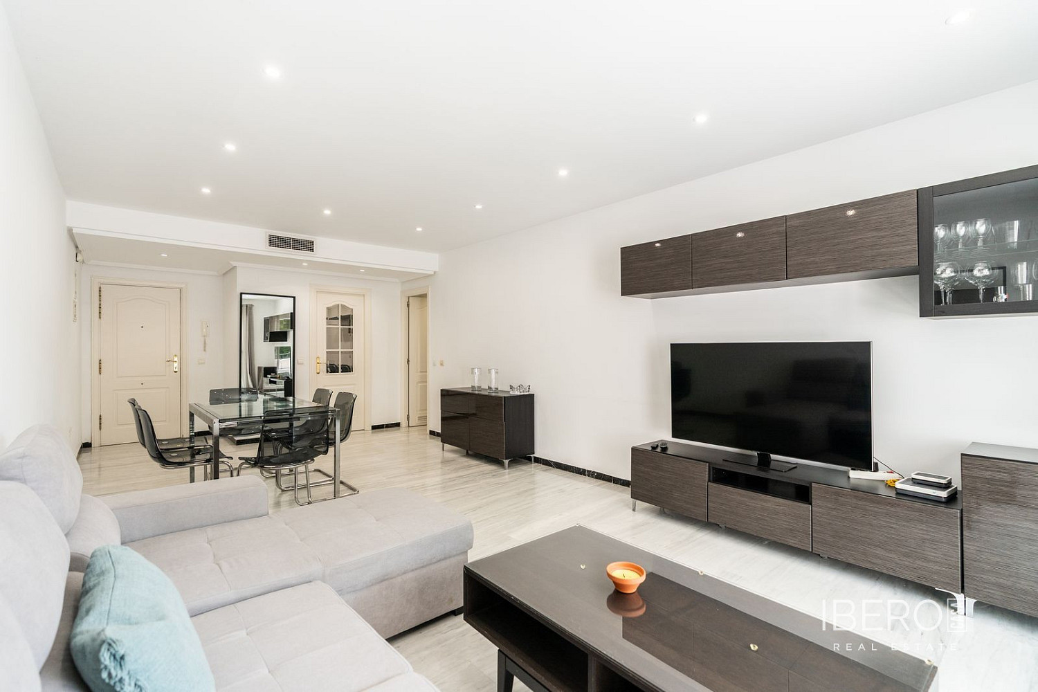 Piso 3+kk – Marbella, Nueva Andalucía - Vista 2