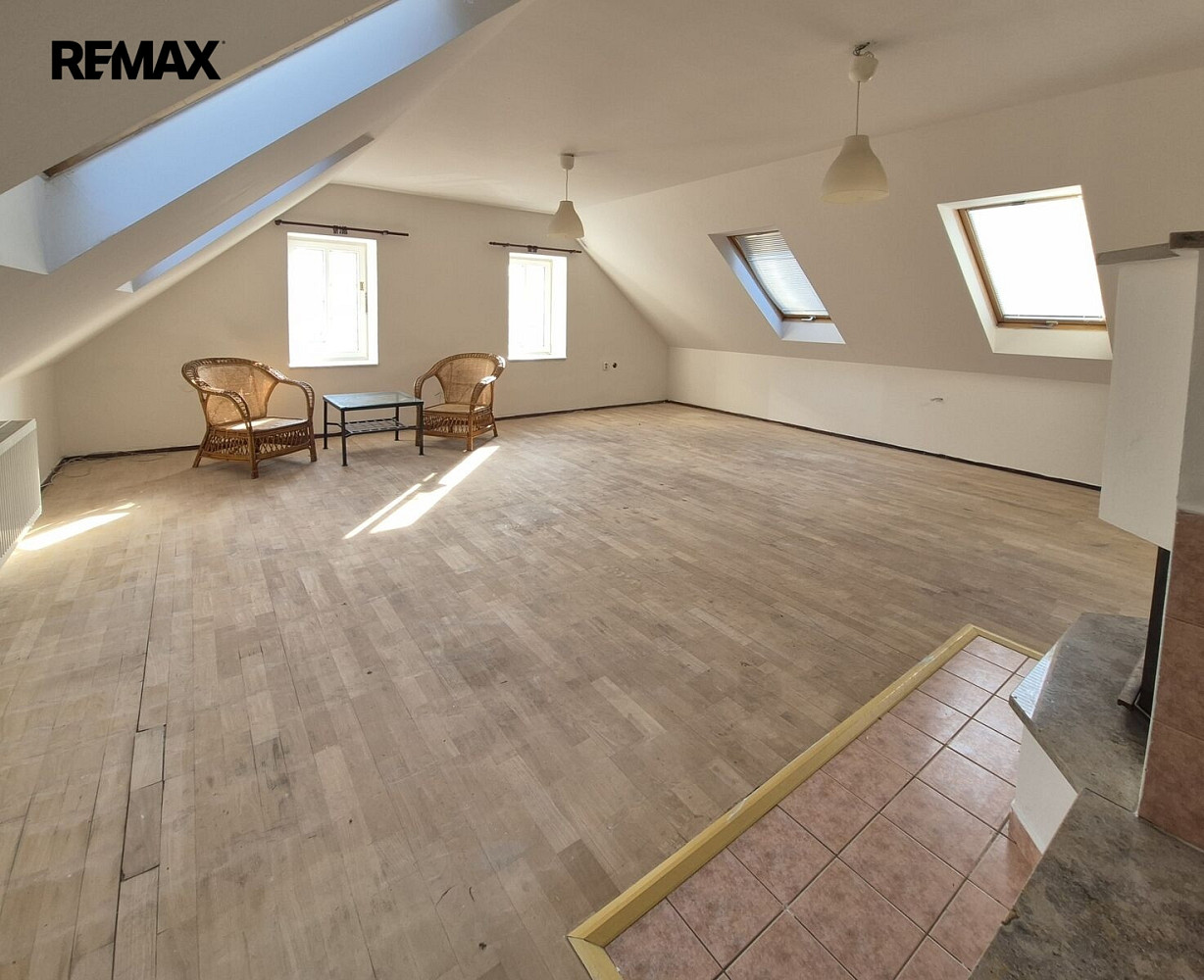 Pronájem bytu 5+1 152 m² – fotografie 3