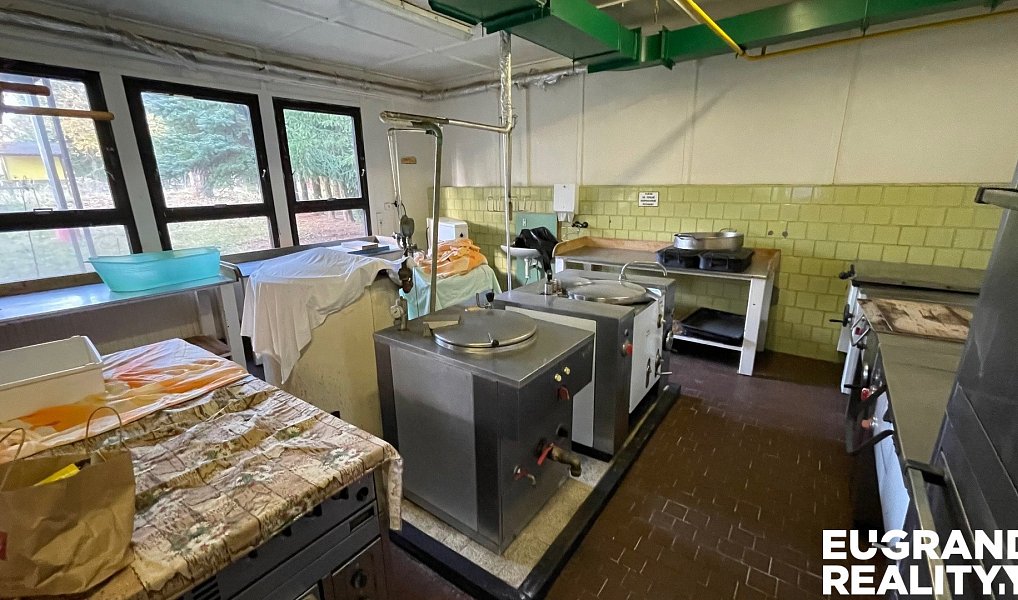 Prodej ubytovacího objektu 1 500 m², Rumburk – náhled fotky 13