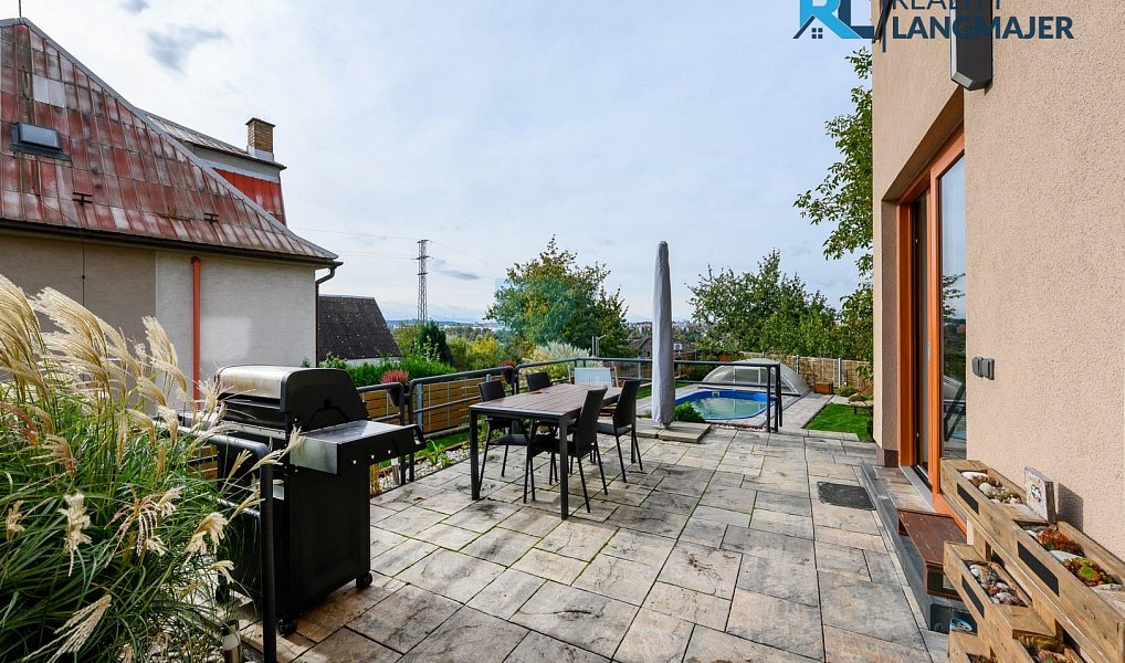 Prodej domu 183 m² s pozemkem 724 m², Plzeň – náhled fotky 47