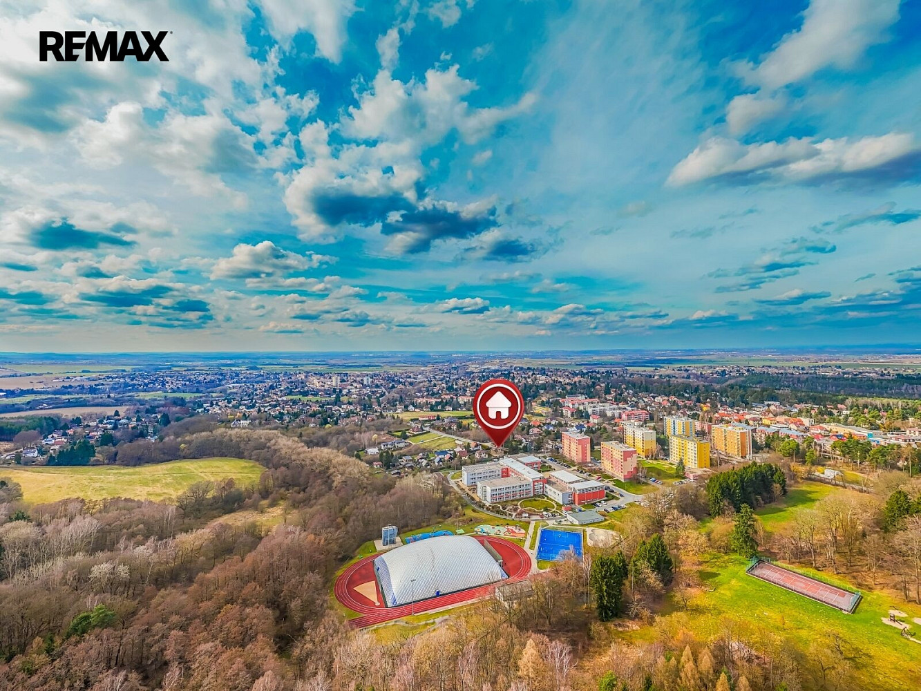 Prodej domu 227 m² s pozemkem 695 m² – fotografie 3