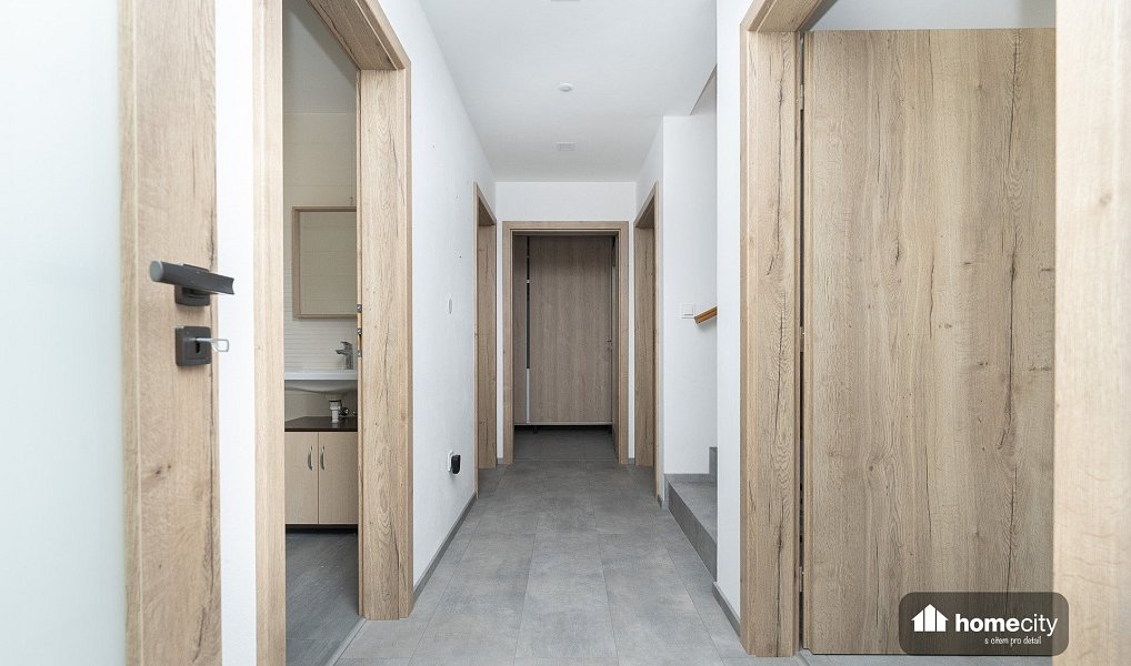 Pronájem domu 139 m² s pozemkem 594 m², Hlinsko – náhled fotky 8