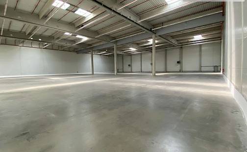 Pronájem výrobních prostor 9 917 m², Václava Majera, Louny