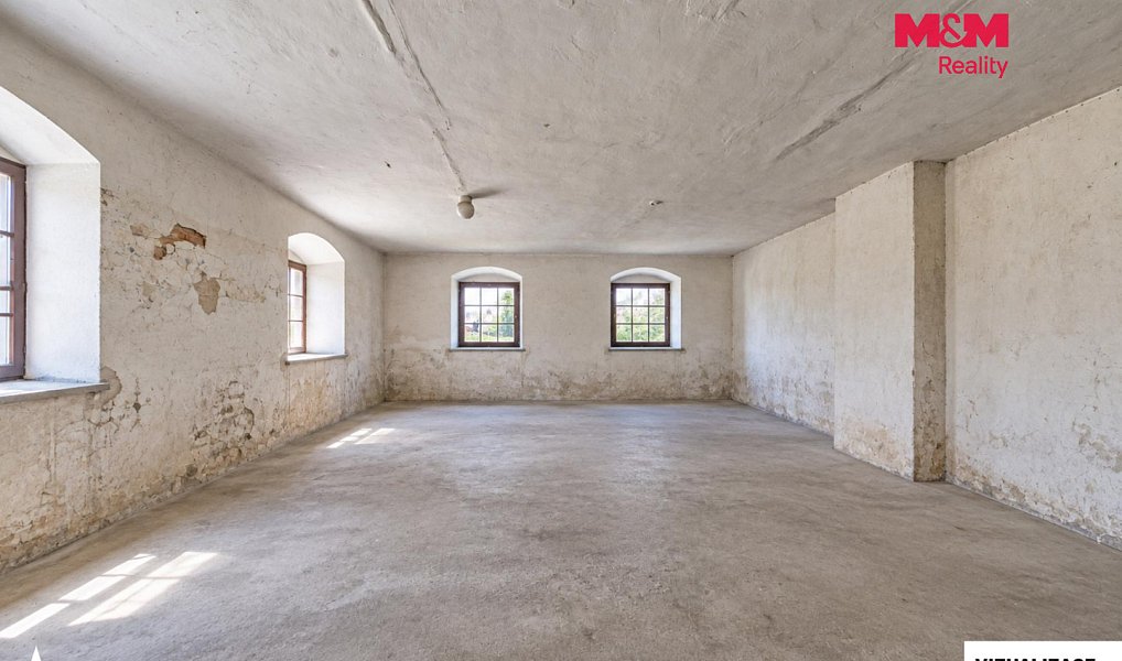 Prodej stavebního pozemku 3 672 m², Křešice – náhled fotky 9