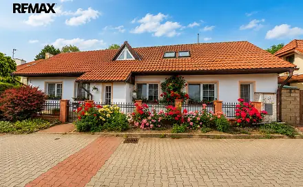 Prodej domu 160 m² s pozemkem 396 m², V roklích, Praha 5 - Lipence