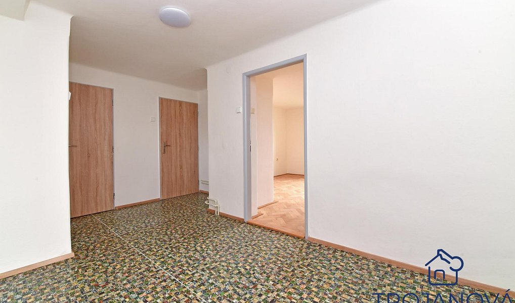Pronájem domu 250 m² s pozemkem 390 m², Benešov – náhled fotky 22