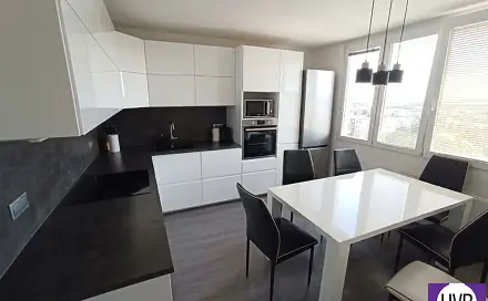 Prodej bytu 3+1 62 m², Alej 17. listopadu, Roudnice nad Labem, okres Litoměřice