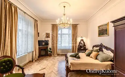 Prodej bytu 2+1 65 m², Janáčkovo nábřeží, Praha 5 - Smíchov