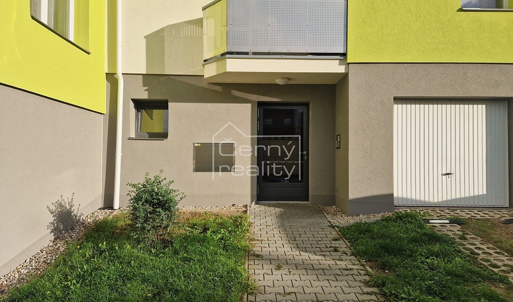 Pronájem bytu 2+1 61 m², Sezemice – náhled fotky 13