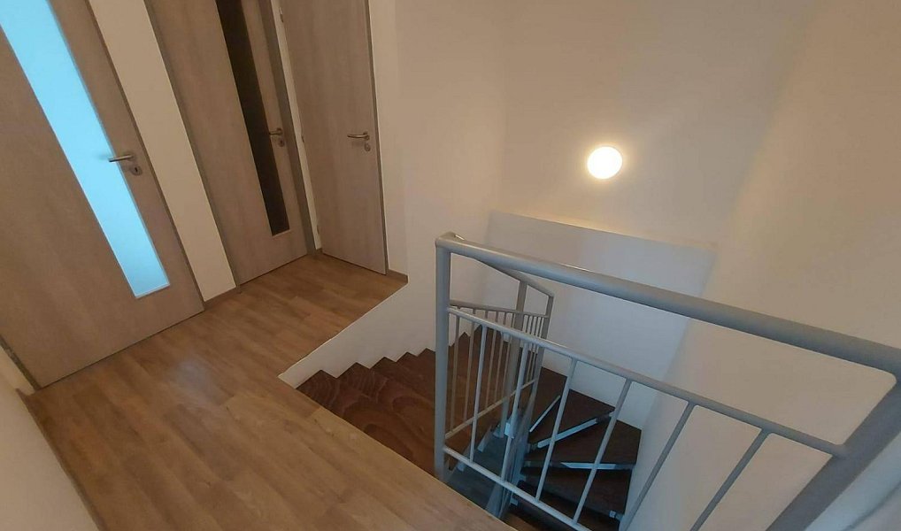 Pronájem bytu 4+kk 90 m², Zlín – náhled fotky 9