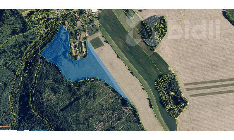 Prodej pole 80 586 m²