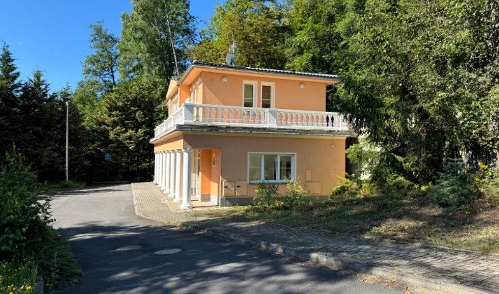 Prodej domu 160 m² s pozemkem 1 m², Karlovy Vary – náhled fotky 3