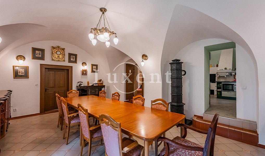 Prodej domu 2 500 m² s pozemkem 6 302 m², Třebotov – náhled fotky 12