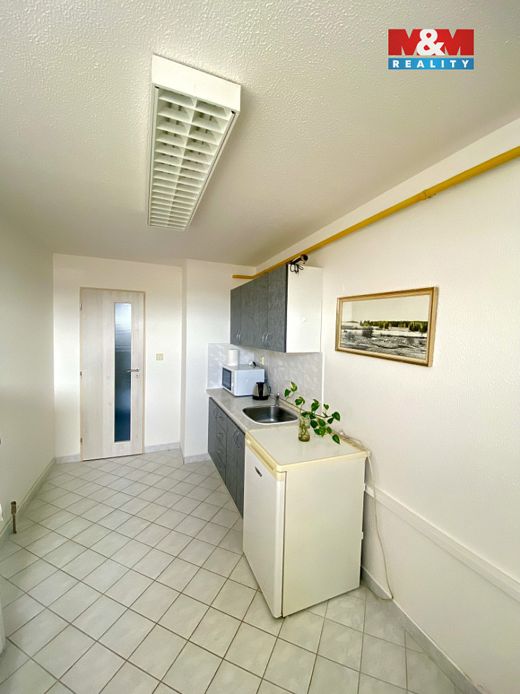 Pronájem kanceláře 34 m² — photo 3