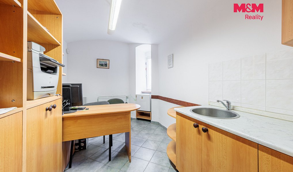Prodej obchodních prostor 57 m², Karlovy Vary – náhled fotky 5