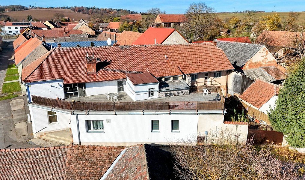 Prodej obchodních prostor 520 m², Březník – náhled fotky 2