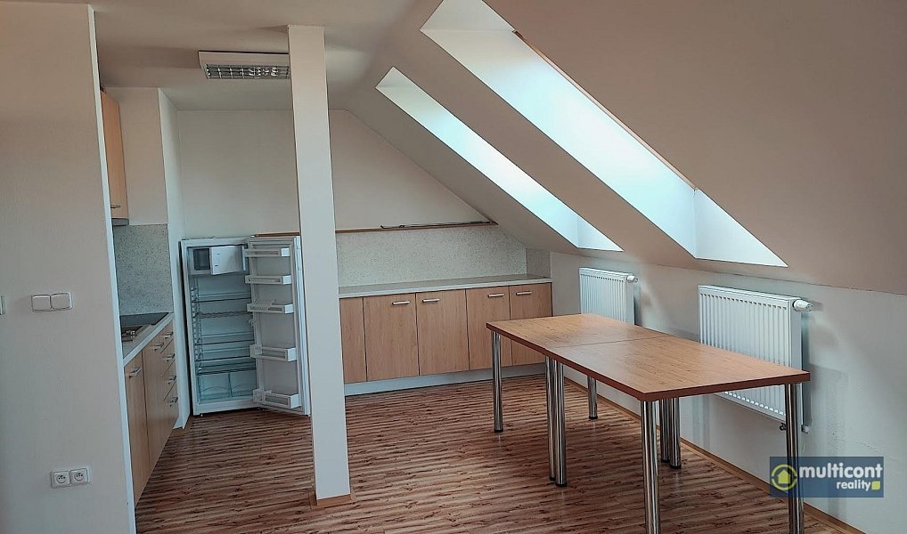 Pronájem kanceláře 118 m², Vyškov – náhled fotky 11