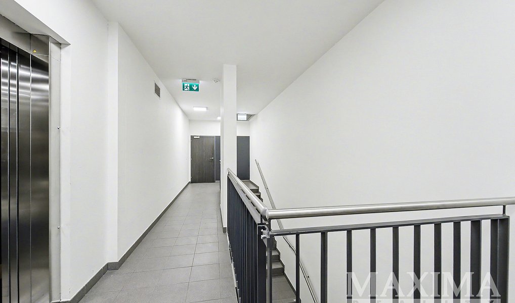 Prodej bytu 3+kk 77 m², Praha – náhled fotky 23