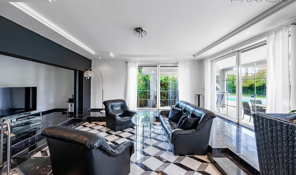 Prodej domu 454 m² s pozemkem 1 837 m², Dolní Břežany – náhled fotky 7