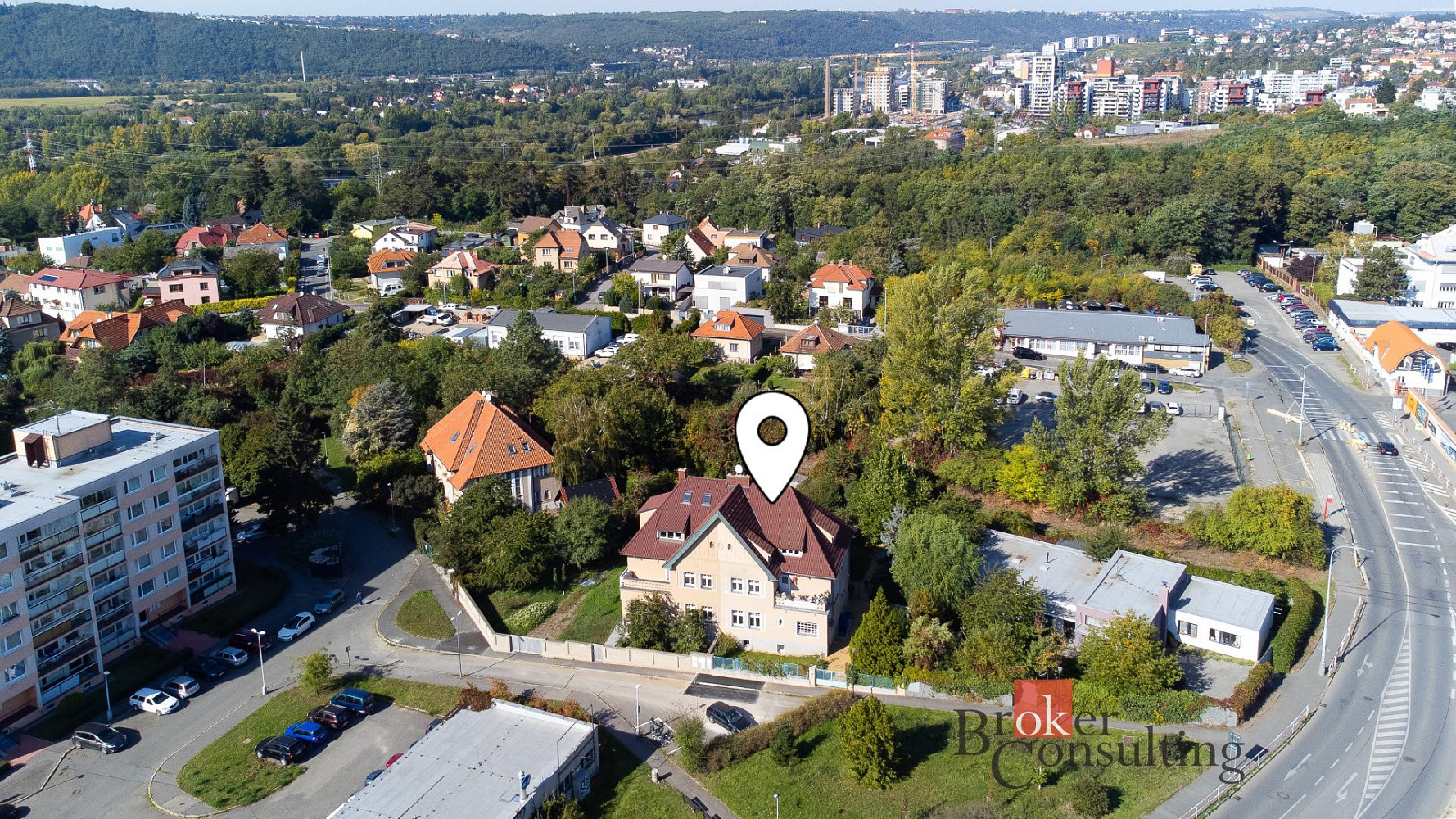 Prodej domu 276 m² s pozemkem 721 m² – fotografie 2