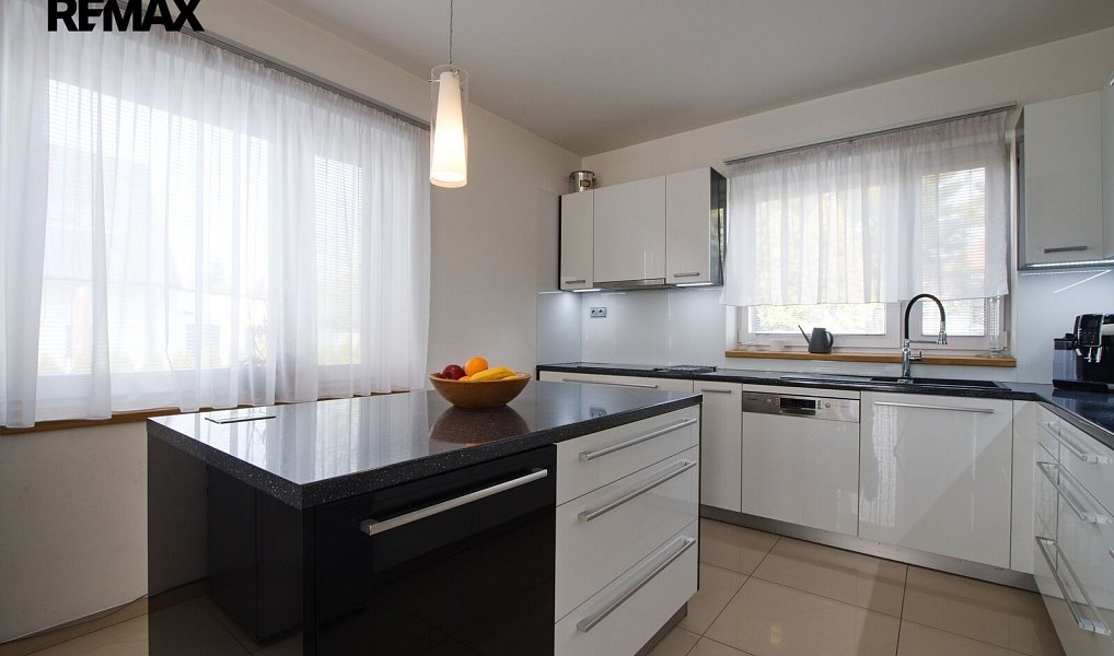 Prodej domu 177 m² s pozemkem 1 201 m², Kostelní Hlavno – náhled fotky 5