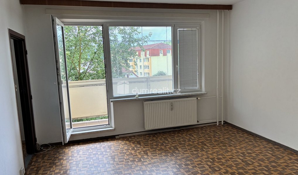 Pronájem bytu 3+1 70 m², Luhačovice – náhled fotky 2
