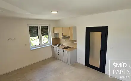 Pronájem bytu 1+kk 32 m²