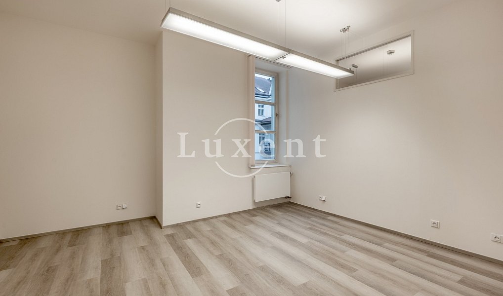 Pronájem kanceláře 156 m², Praha – náhled fotky 6