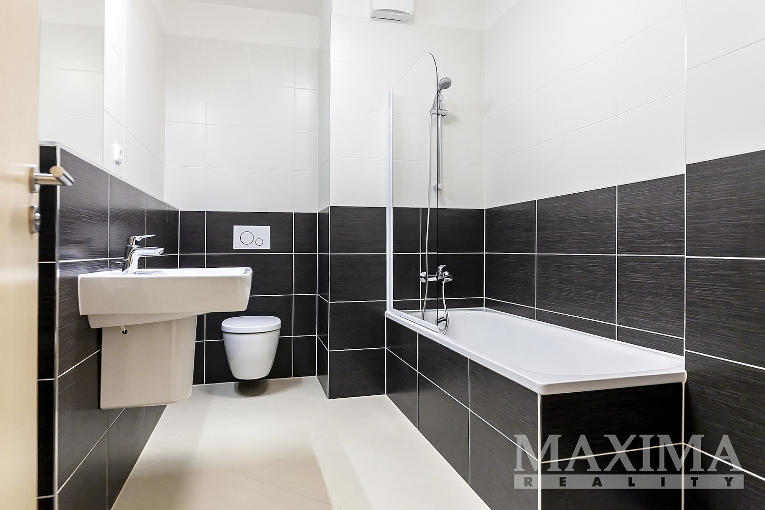 Pronájem bytu 2+kk 50 m² – fotografie 4