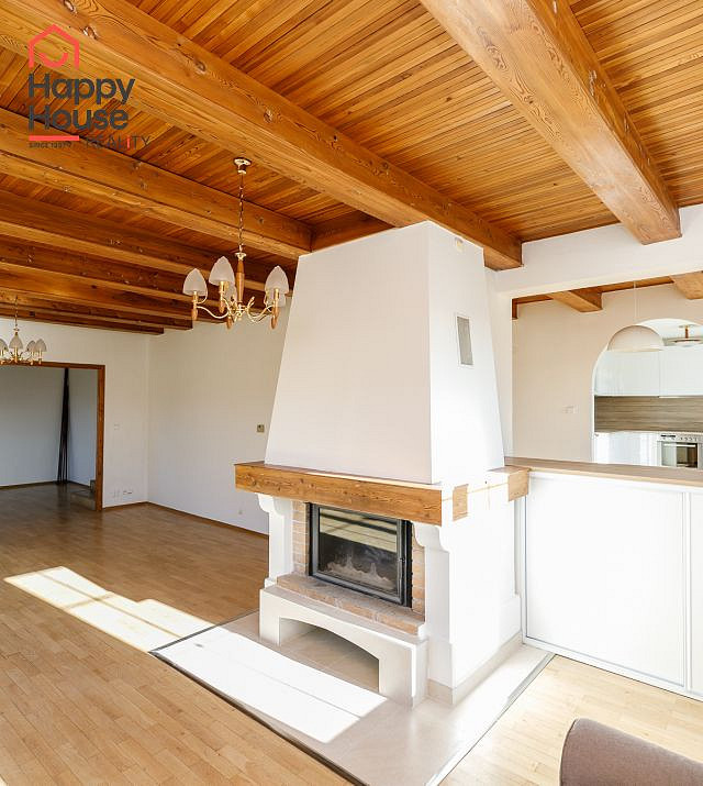 Pronájem domu 350 m² s pozemkem 700 m² – fotografie 3
