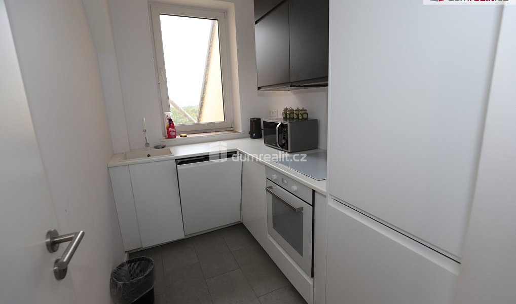 Prodej bytu 3+1 87 m², Cheb – náhled fotky 6