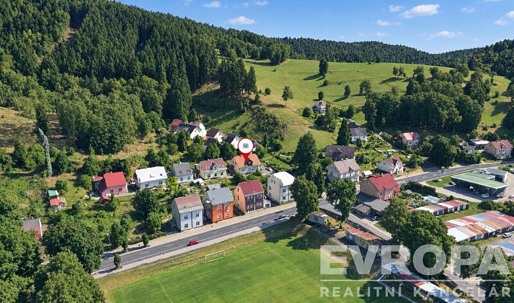 Prodej domu 240 m² s pozemkem 383 m², Kraslice – náhled fotky 22