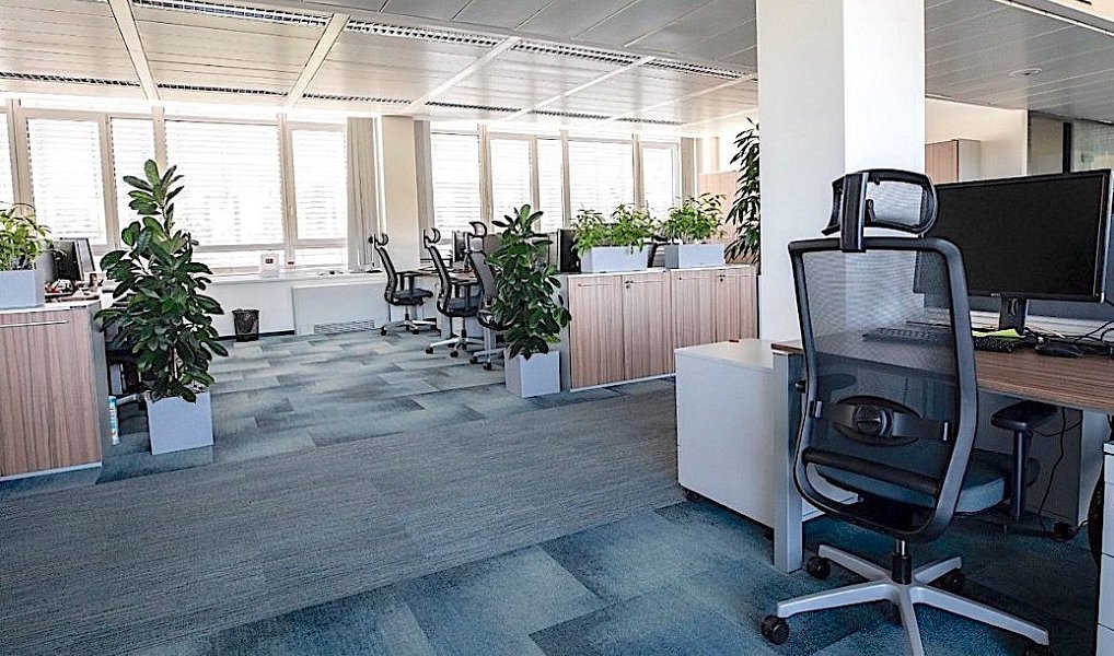 Pronájem kanceláře 460 m², Praha – náhled fotky 3