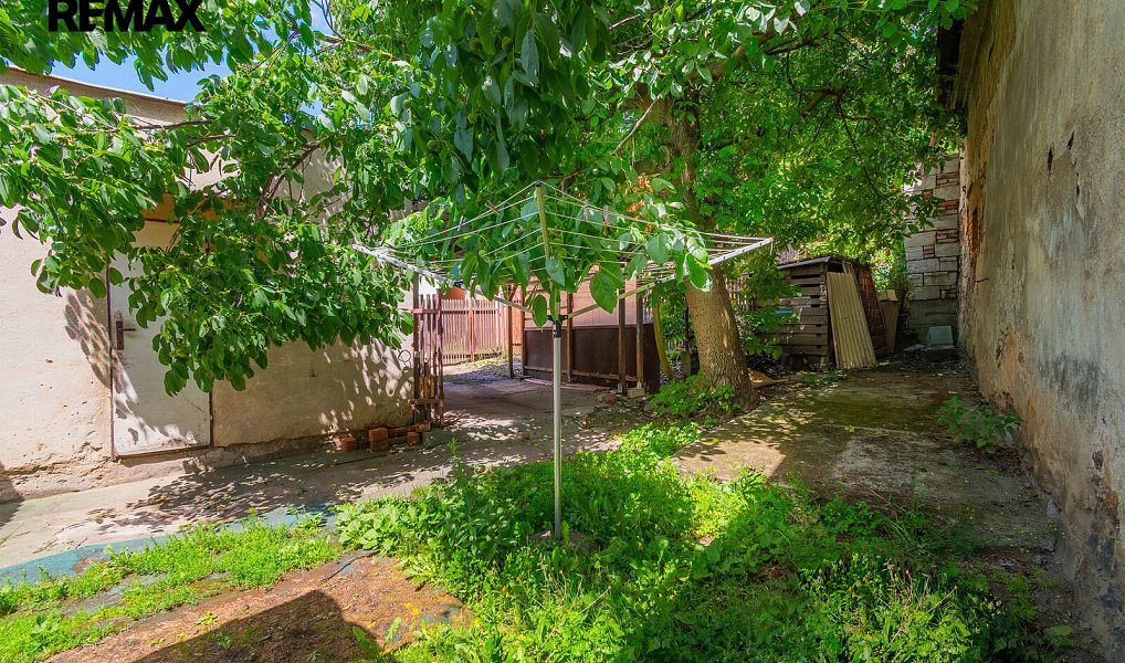 Prodej domu 186 m² s pozemkem 390 m², Břasy – náhled fotky 42