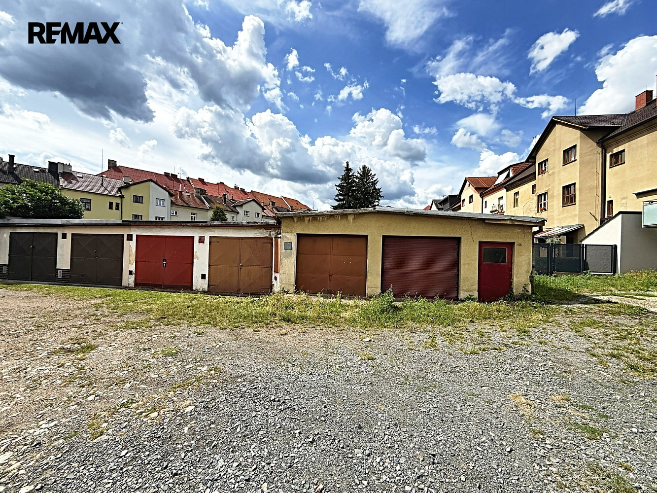 Prodej garáže 15,2 m2, chrudim, čs. armády