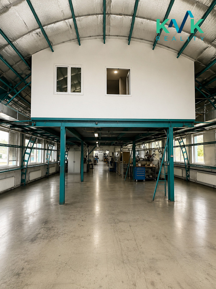 Pronájem výrobních prostor 2 780 m² – fotografie 2